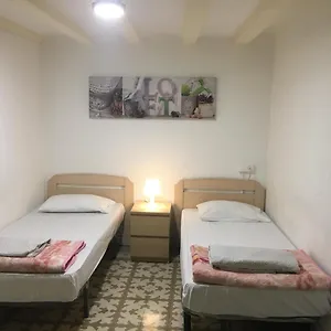 4 Fun Hostal Barcelona